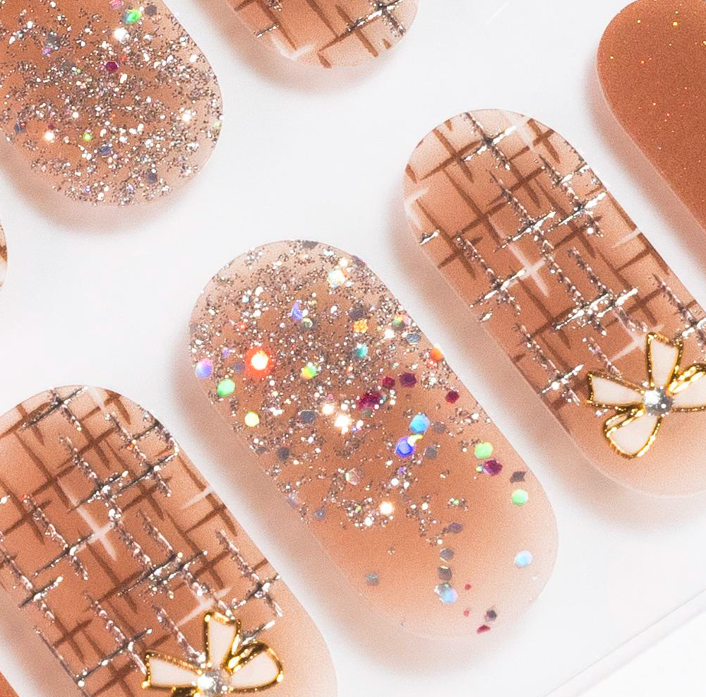 Candied Nails - Bows in Tan Gel Nails