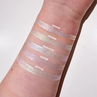 Glisten Cosmetics - Wet Liner - Divine (Duochrome Pink White)