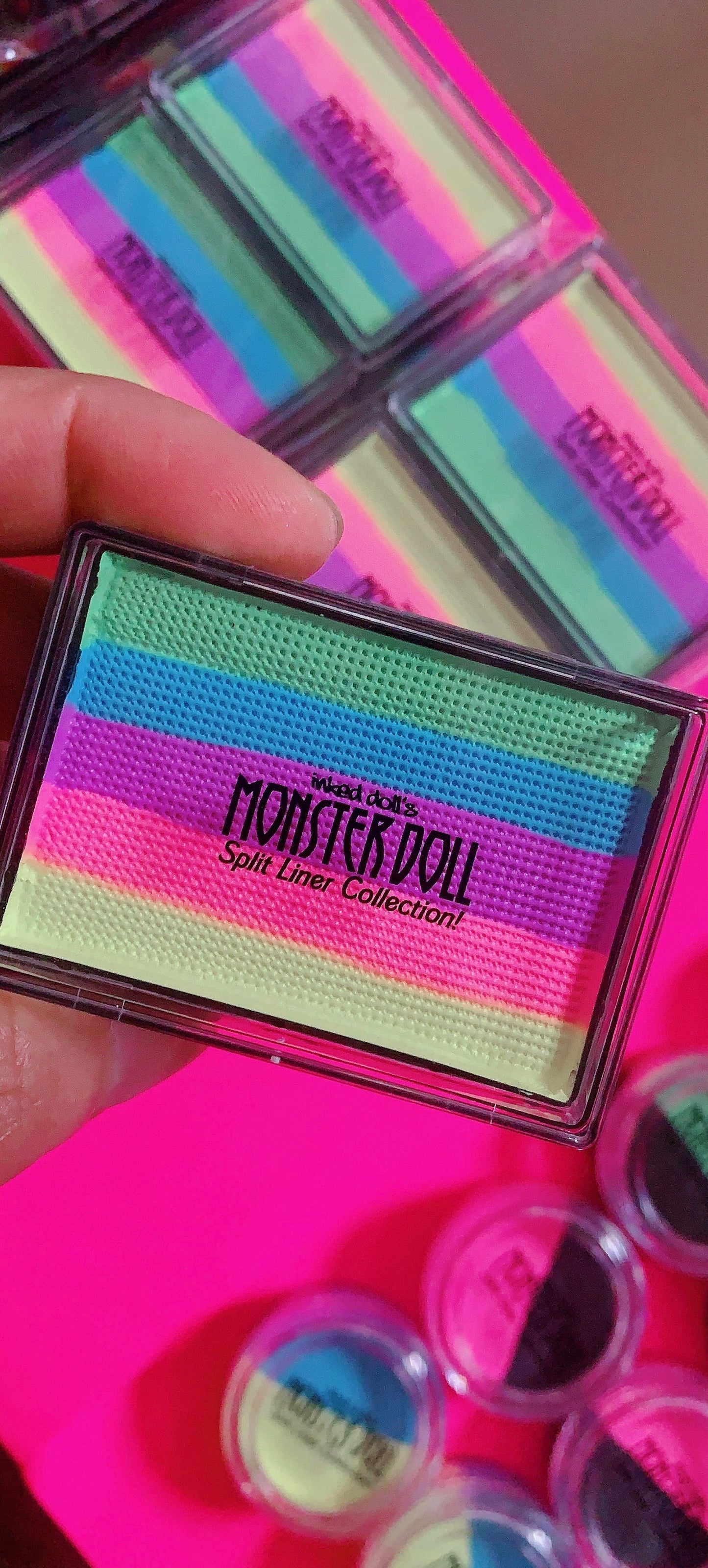 Inked Doll Cosmetics - *UV* UNICORN PASTEL PRIDE Striped Wet Liner