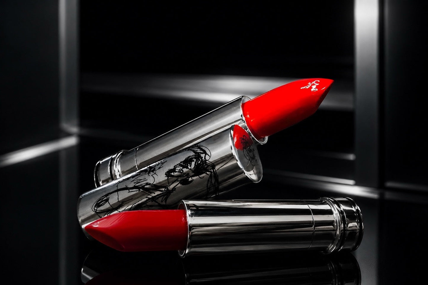 Artonit - LE ROUGE R&W SHADES