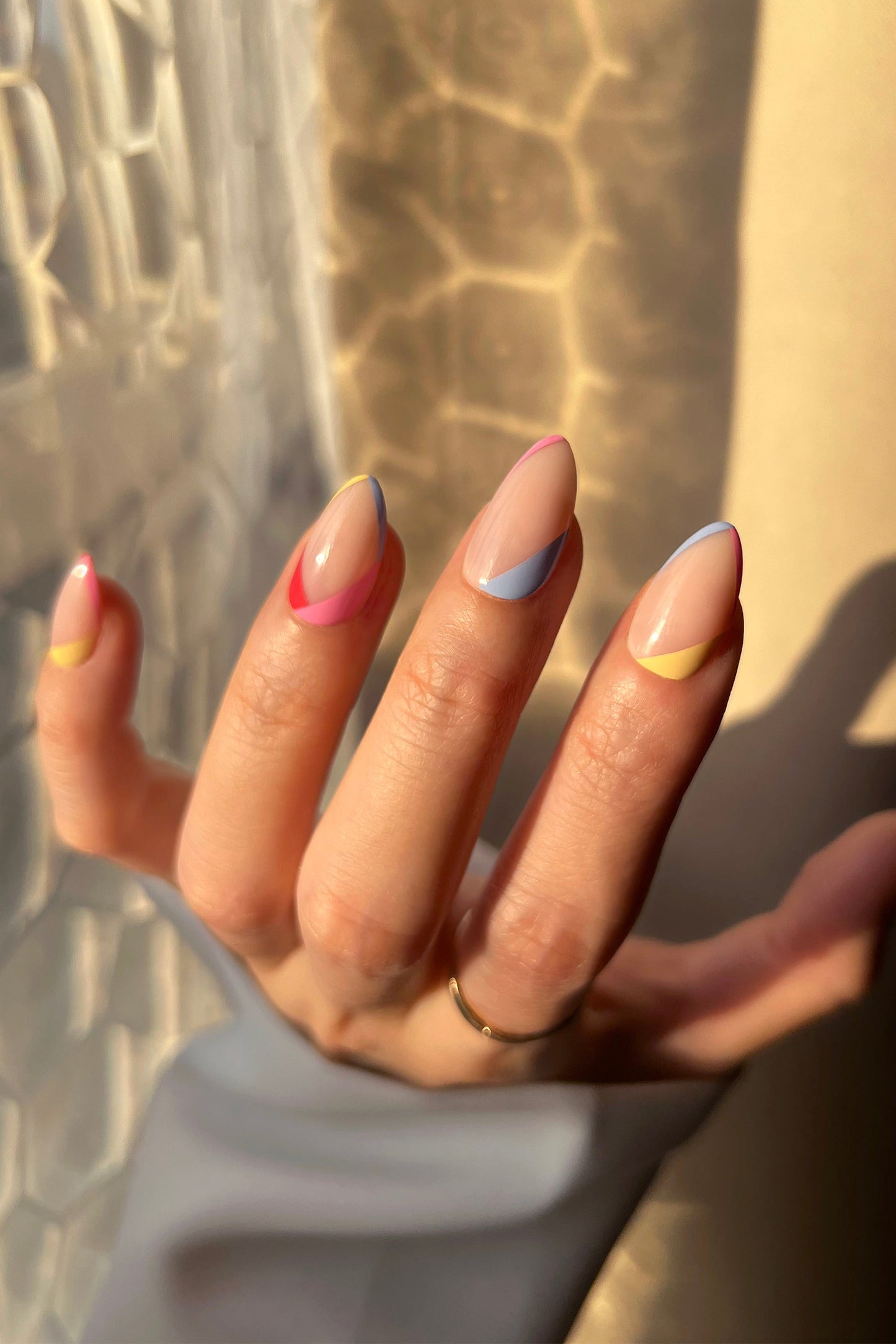 Bonmuz - Tropical Splash | Soft & Durable Press-On Nails